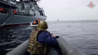 Doi marinari ai Forţelor Navale SUA, arestaţi. Aceştia ar fi furnizat informaţii militare clasificate Chinei, în schimbul a mii de dolari