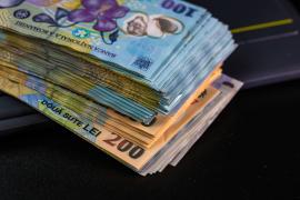 Când ar putea scădea ratele pentru creditele în lei. Semn pozitiv de la BNR, interpretat de economişti