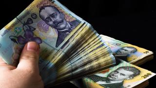 Ce se va întâmpla cu dobânzile la credite în 2023. Pericolul despre care avertizează Mugur Isărescu