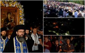 30.000 de oameni au venit să se închine icoanei făcătoare de minuni a Fecioarei Maria la Mănăstirea Nicula. Locul unde dorințe prind viață a fost unit în rugăciune