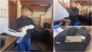 Cerşetor cu telefon de 5000 de lei, luat la puricat de poliţiştii din Alba. Momentul în care agenţii i-au "vindecat" rănile ca prin minune