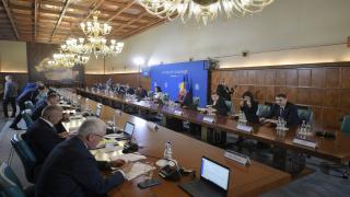 EXCLUSIV. Care sunt cele 200.000 de posturi vacante de la stat pe care Guvernul le va elimina