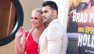 Britney Spears şi Sam Asghari divorţează după 14 luni de căsnicie. Cei doi s-au căsătorit după ce vedeta a scăpat de tutelă