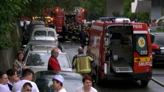 Hotel Mureș din Băile Felix, distrus de un incendiu violent. Turișii au scăpat pe scara exterioară de flăcările și fumul gros care au invada clădirea