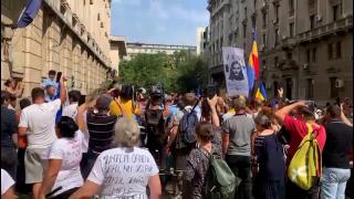 Ce amenzi au primit antivaxxerii violenţi, care au protestat în faţa Ministerului Sănătăţii
