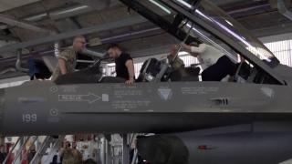 Ucraina primeşte 42 de avioane F-16. Instruirea piloţilor se va face şi în România: când vor fi livrate avioanele