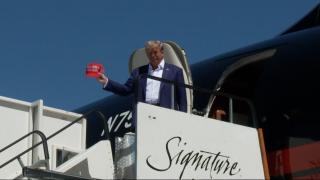 Trump, aşteptat să se predea astăzi la o închisoare din Georgia. Republicanul nu renunță la cursa pentru Casa Albă