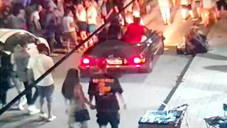 EXCLUSIV. Imagini surprinse cu puţin timp înainte de tragedia din 2 Mai. Vlad Pascu se plimba cu tineri îngrămădiţi pe maşină