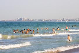 Cum va fi apa mării în weekend. Turiştii care au dat lovitura: preţuri mai mici şi cu 20% pe litoral