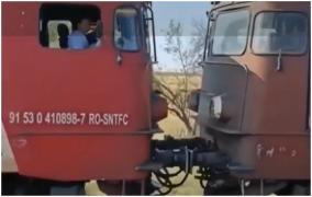 Călătorii unui tren Regio, abandonaţi pe un câmp timp de 90 de minute, după ce garnitura a rămas fără locomotivă