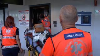 Fetiţă cu dizabilităţi, la un pas să rămână fără oxigen în timpul unui zbor Wizz Air. Avionul şi-a schimbat destinaţia pe parcurs şi n-a mai ajuns în Braşov