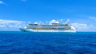 Românii, cuceriţi de vacanţele pe vasele de croazieră. Cât costă un sejur de 7 nopţi în Mediterană