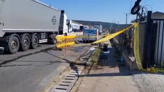 Conductă de gaz spartă, în timpul unor lucrări în Bascov. 120 de oameni au fost evacuaţi iar traficul, oprit