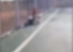 "Îţi dau orice vrei, dar lasa-mă în pace". Momente de groază pentru un copil de 12 ani din Teleorman: a fost bătut crunt de doi adolescenţi, pe terenul de fotbal