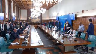 România va taxa profiturile excepţionale ale băncilor şi cifra de afaceri a multinaţionalelor. Varianta finală a măsurilor fiscale pentru a acoperi gaura din Buget