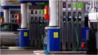 Analiză în loc de plafonare. Marcel Ciolacu spune că la pompă "nu este o scumpire atât de mare"