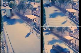 O femeie a murit după ce a căzut dintr-o dubiţă aflată în mers, în Bistriţa. La volan se afla fiica acesteia de 22 de ani