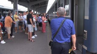 Grevă la CFR, vineri. Circulaţia trenurilor va fi oprită timp de 2 ore, angajaţii cer salarii mai mari