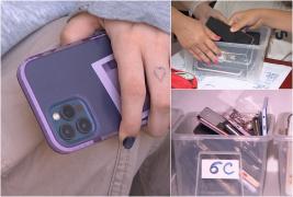 Elevii şi-ar putea pierde bursele dacă sunt prinşi cu telefonul la oră. Cum îşi păcălesc profesorii pentru a-şi putea păstra device-urile