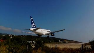 Sindicaliştii TAROM au găsit soluţia pentru a salva compania. Cer românilor să le dea câte 1 RON