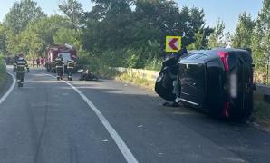 Tânăr în scaun cu rotile, spulberat pe şosea de un şofer băut şi drogat. Victima, târâtă zeci de metri pe şoseaua din Tulcea