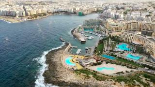 Oferte pentru vacanţele de toamnă. Agenţiile de turism se laudă cu reduceri de până la 40%: care sunt cele mai căutate destinaţii