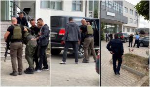 Cresc iar tensiunile între Pristina şi Belgrad. 30 de atacatori au ucis un poliţist albanez, apoi s-au baricadat într-o mănăstire, la graniţa cu Serbia