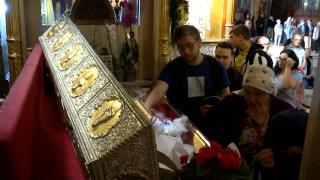 Pelerinaj la Sfânta Parascheva 2023. Povestea tinerei care şi-a donat hainele săracilor, s-a retras în pustietate şi a murit la 27 de ani