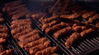 Micii ar putea ajunge un moft pentru români. Preţurile la carnea autohtonă, din ce în ce mai mari