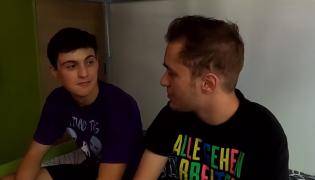 Agitaţie mare în jurul căminelor, studenţii fac ultimele pregătiri înainte de începerea anului universitar: "O să-mi lipsească ciorba de burtă de la mama"