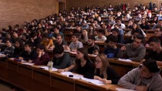 Începe anul universitar 2023-2024 pentru cei 450.000 de studenţi. Care este perioada de cursuri şi când va fi prima vacanţă