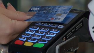 Plăţile cash vor fi plafonate la 2.500 de lei. 80% dintre tranzacţiile din România sunt făcute în numerar