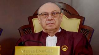 De ce a trântit CCR legea care interzice cumulul pensie-salariu. 5 dintre cei 9 judecători beneficiază de ambele