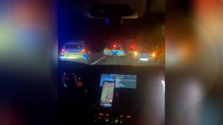 Accident cumplit pe DN1, în Prahova. Bărbat, spulberat de un autocar şi o maşină, în timp ce încerca să traverseze şoseaua