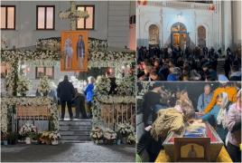 Hramul Sfintei Cuvioase Parascheva. După ce a aşteptat 20 de ore la coadă, un pelerin a luat-o de la capăt şi s-a pus din nou la rând