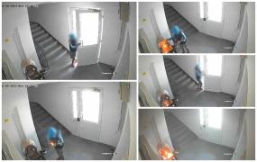 Momentul când un copil de 9 ani provoacă un incendiu într-un bloc din Tecuci. Nu s-a lăsat până nu a aprins căruciorul de pe hol