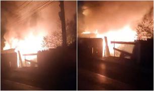 Persoană găsită carbonizată într-o curte din Bragadiru, după un incendiu violent. Vecinii spun că zilnic ardea cauciucuri și lăsa focul nesupravegheat