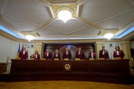 Măsurile fiscale propuse de Guvernul Ciolacu, analizate de CCR la solicitarea USR şi Forţa Dreptei