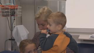 Simptomele aparent banale care au trimis-o pe o mamă din Târgovişte cu cei doi copii la Urgenţe, în Capitală. Spitalele de pediatrie sunt pline