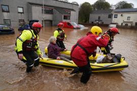 Vestul Europei este măturat de furtuna Babet. O localitate cu 7.000 de oameni a fost evacuată de urgență