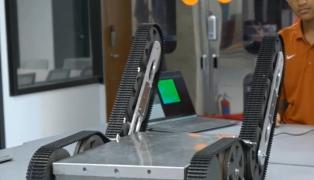 FireBot, soluția ideală pentru misiunile periculoase ale pompierilor. Când ar putea intra pe piaţă