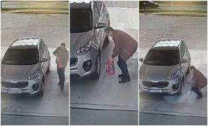 Un șofer a încercat să umfle anvelopa mașinii cu extinctorul. Momentul a fost filmat într-o benzinărie din Cehia