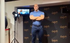 The Rock, entuziasmant de statuia sa de ceară până când l-au criticat fanii. Starul de Hollywood i-a pus pe reprezentanţii muzeului s-o refacă