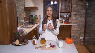 "Doctor Google" și leacuri băbești pentru răceală. Ce spun specialiștii despre folosirea usturoiului pentru a combate virusurile