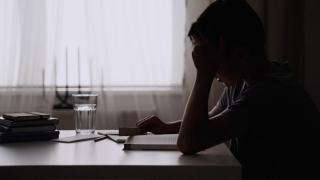 Cum combatem astenia de toamnă. Câteva sfaturi pentru a ne stimula energia pe timpul zilei