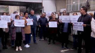 Angajații caselor de pensii și de sănătate ameninţă cu blocarea întregului sistem. Oamenii cer salarii mai mari: "Nivelul nostru de muncă s-a triplat"