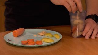 Dietele care ne pot îmbolnăvi iremediabil.  Medicii spun că 95% dintre oamenii care apelează la ele își pun viața în pericol