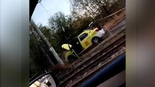 Atac violent, la marginea Capitalei: doi bărbaţi au bătut crunt un taximetrist, l-au ameninţat cu un pistol şi i-au furat maşina