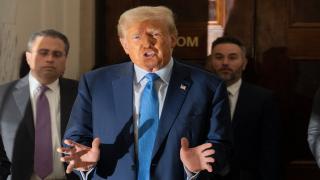 Donald Trump, audiere presărată cu scandal în procesul în care este acuzat de fraudă. Cum a reuşit republicanul să îl enerveze pe judecător