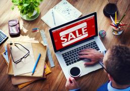 Black Friday 2023. Românii au cheltuit peste 630 de milioane de euro în ziua cu cele mai bune oferte din an. Care a fost cea mai mare comandă